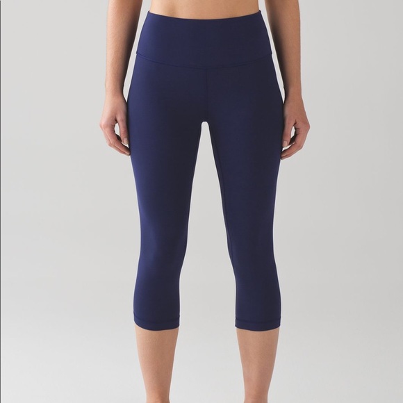 lululemon athletica Pants - Lululemon Align Crop size 6 Hero Blue?